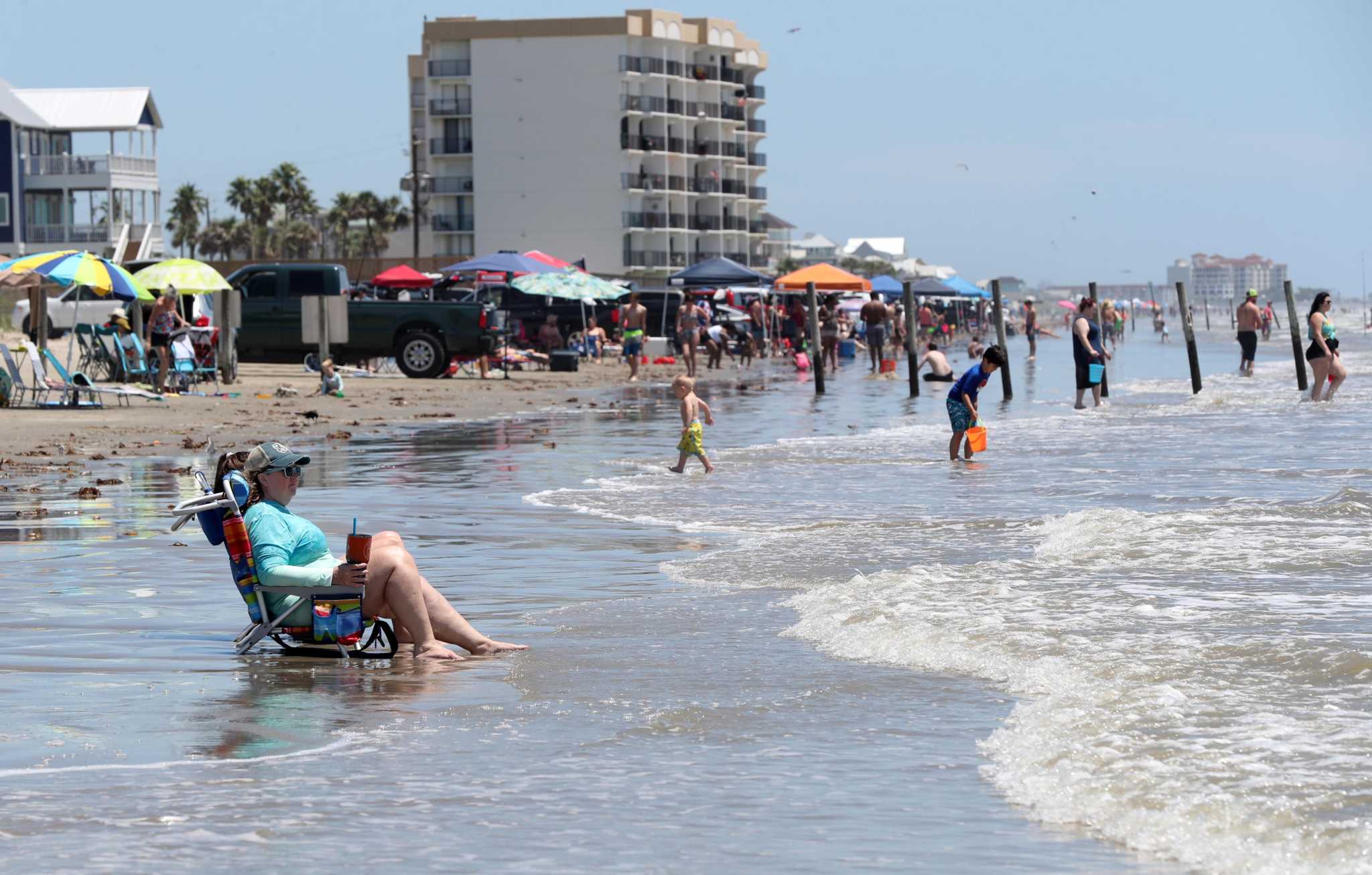 Galveston Beaches Reopen With Mass Crowds Some Safety Issues