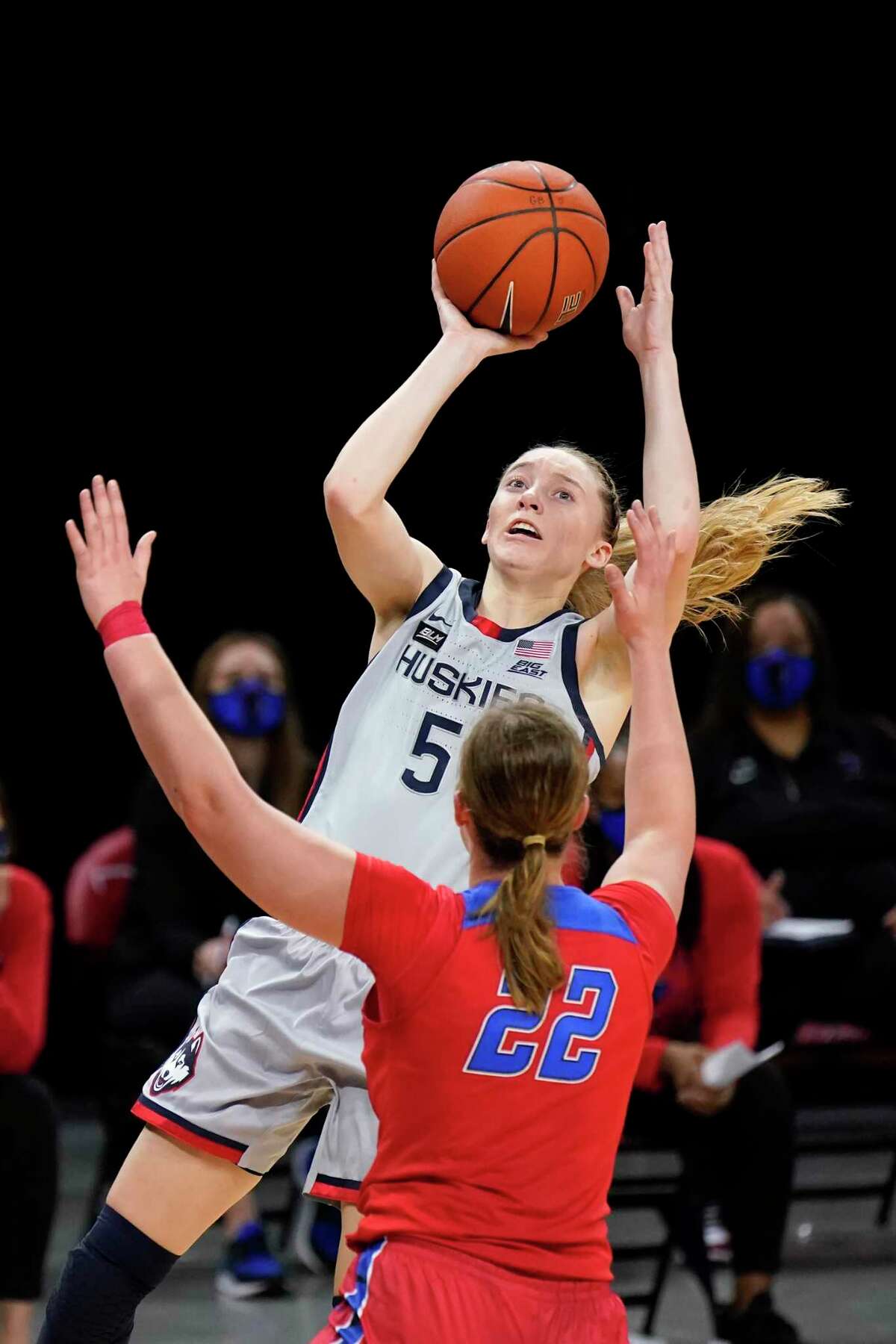 UConn Women Bounce Back From First Loss Rout No 17 DePaul Behind