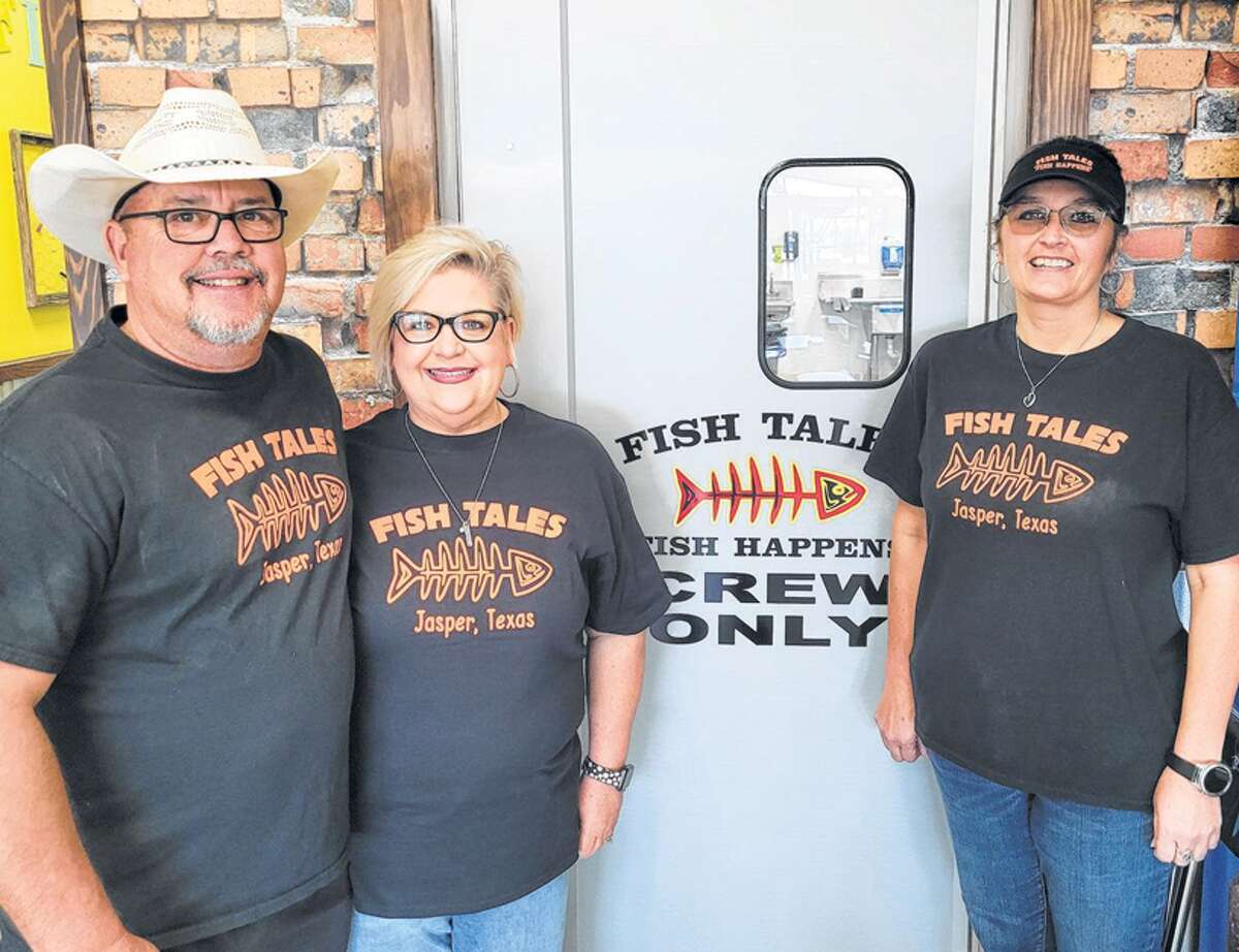 Harland and Denise Strother, owners of the new Fish Tales restaurant, and regional manager Kellie Taylor are proud to present Jasper with a new place to eat.