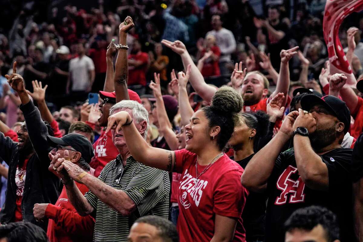 Uh Fans At Elite Eight