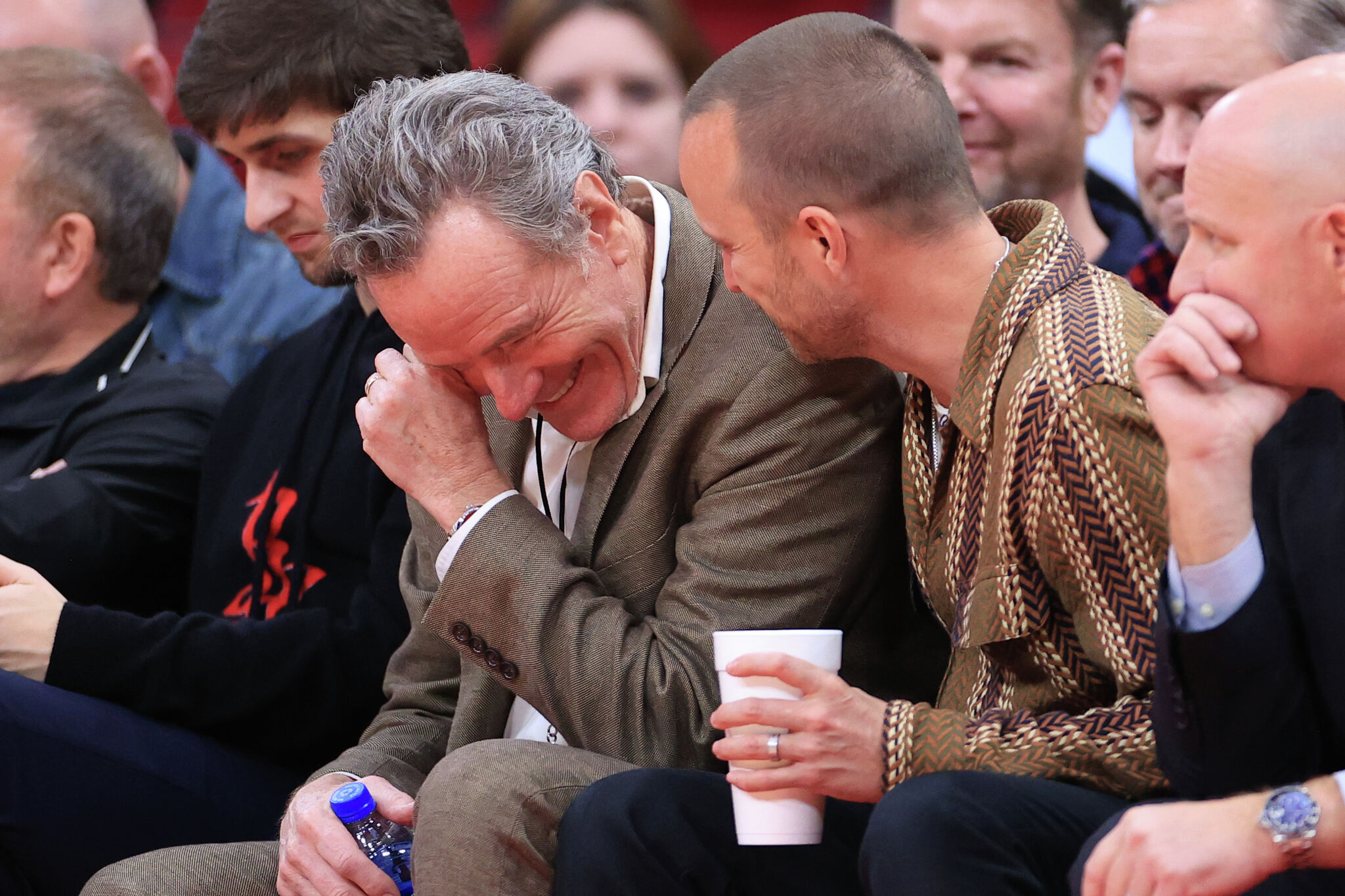 Breaking Bad S Aaron Paul Bryan Cranston At Houston Rockets Game