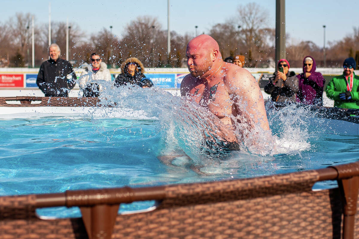 PHOTOS Splashing At The 2023 Great Lakes Bay Polar Plunge