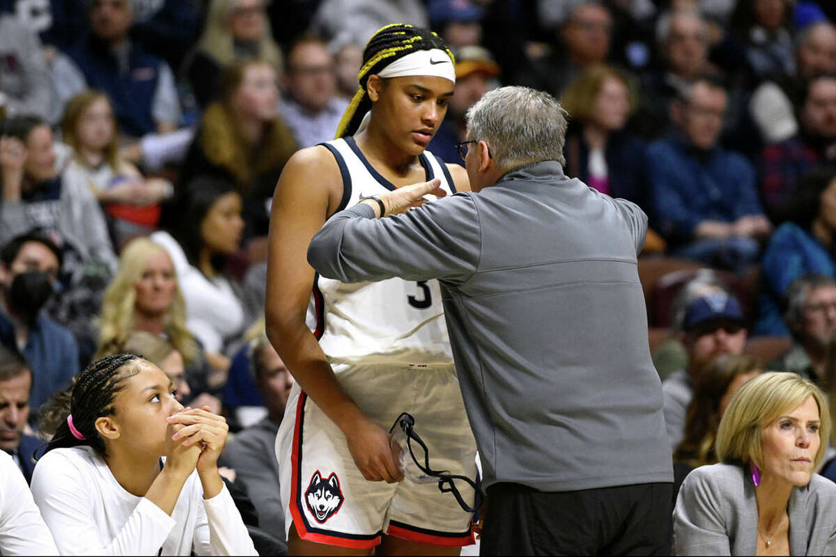 Uconn Women Dominate In Big East Tournament Semifinal Win