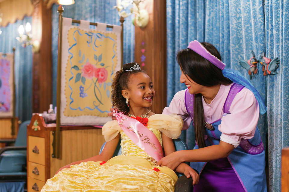 Bibbidi Bobbidi Boutique At Disneyland Your Ultimate Guide