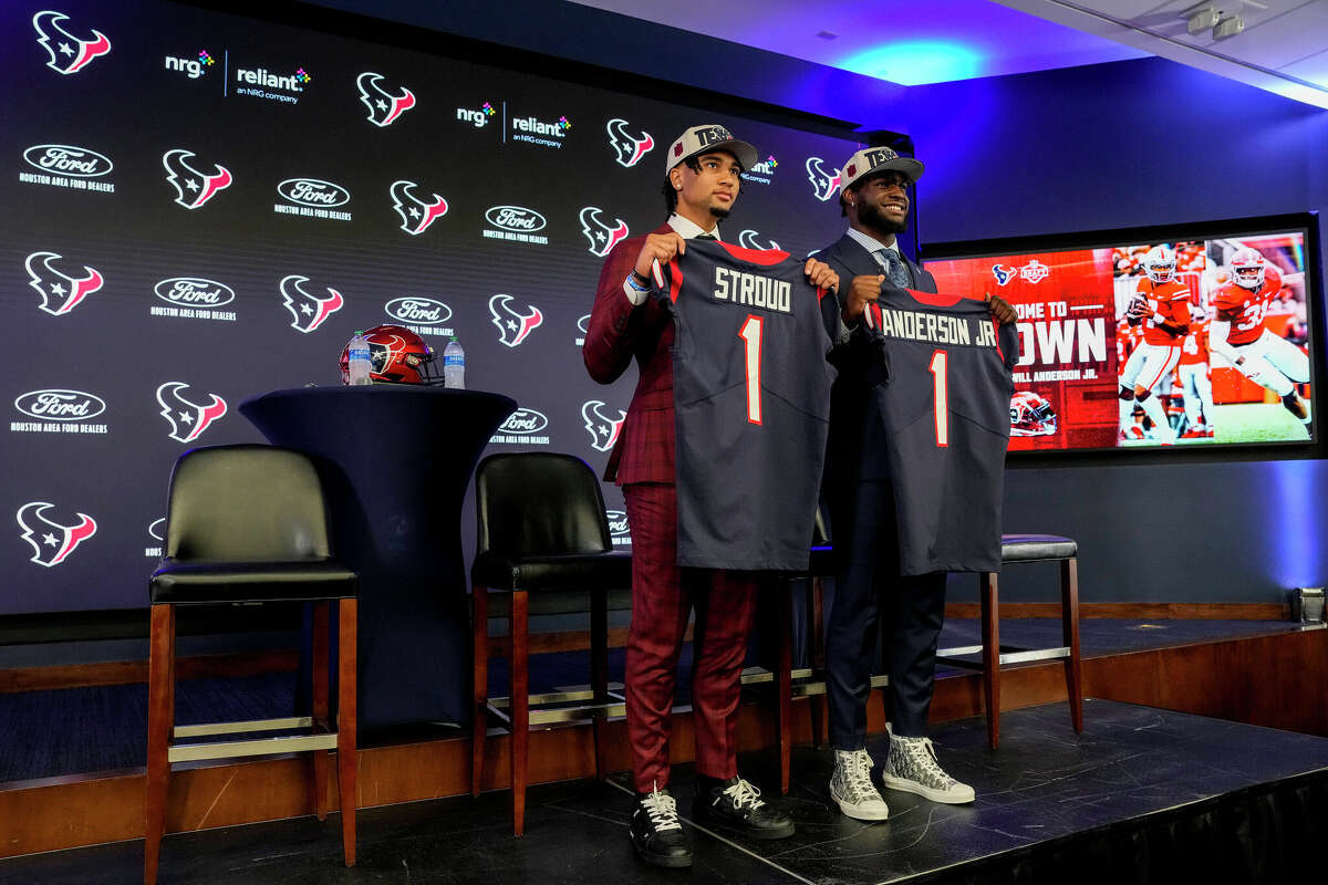 Nfl Draft Houston Texans Stay Busy With Pair Of Day Trades