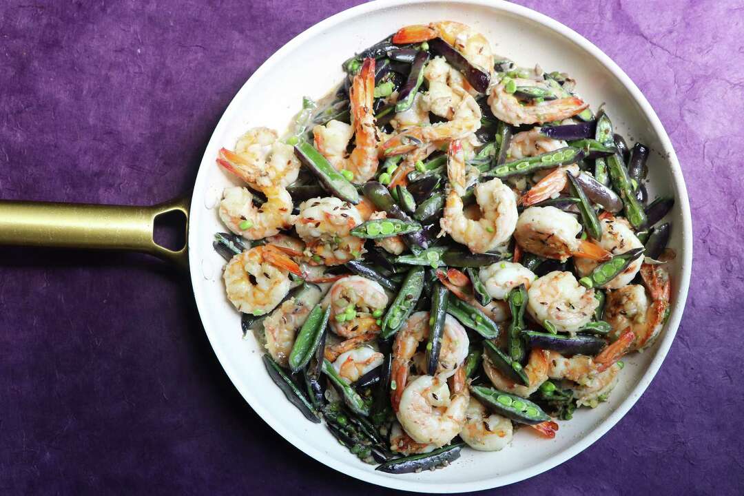 This Recipe For Shrimp And Pea Stir Fry Is A Snap