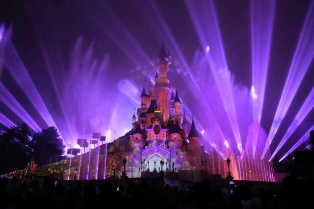 Disneyland Paris Touts Spectacular Nighttime Show Using Paris Games