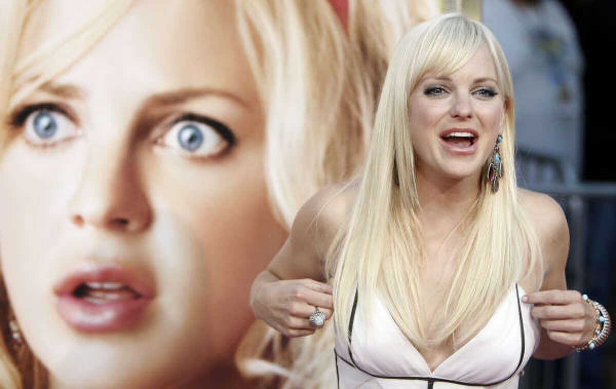 Anna faris lick