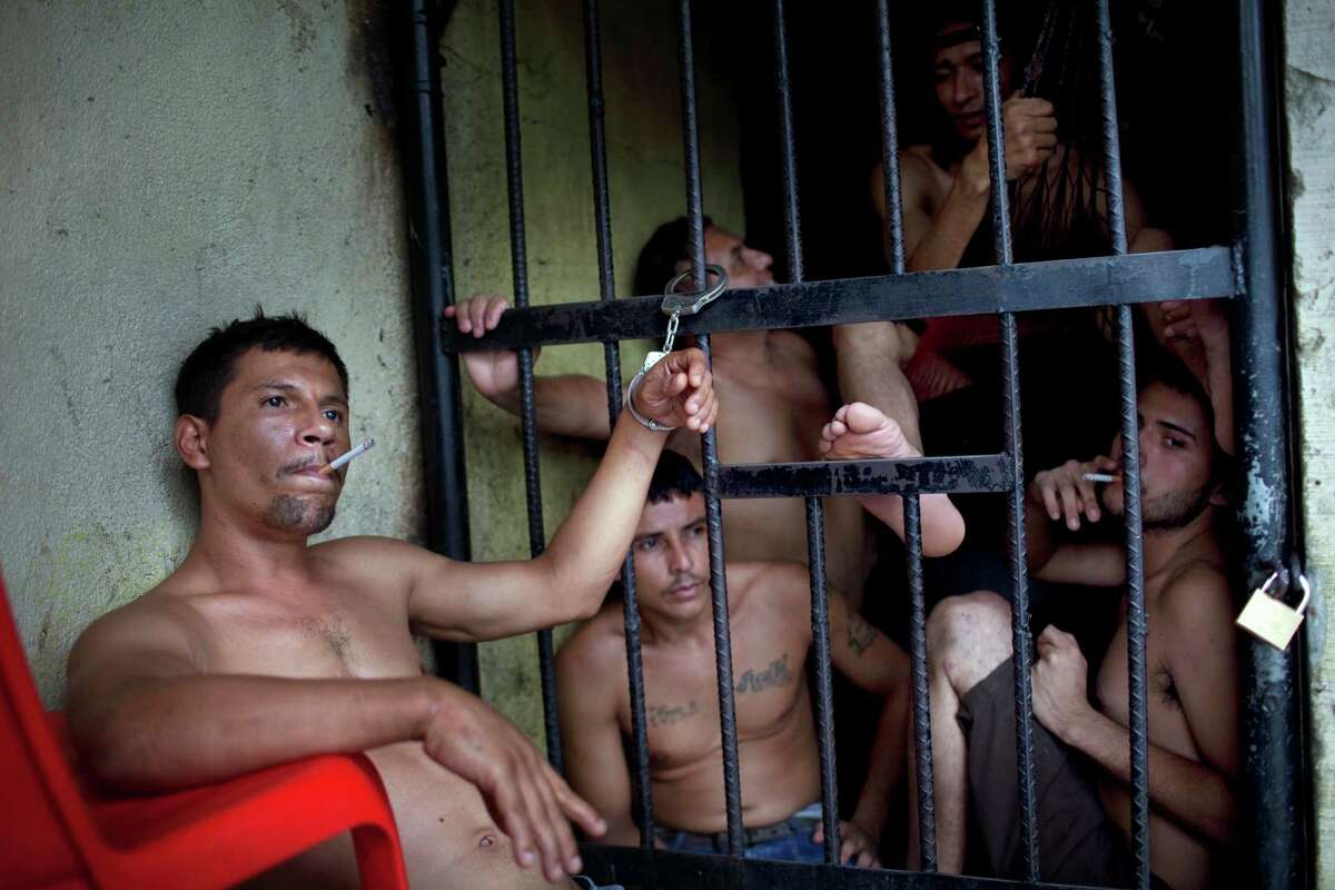 Порно Боль Принуждения Азия Тюрьма