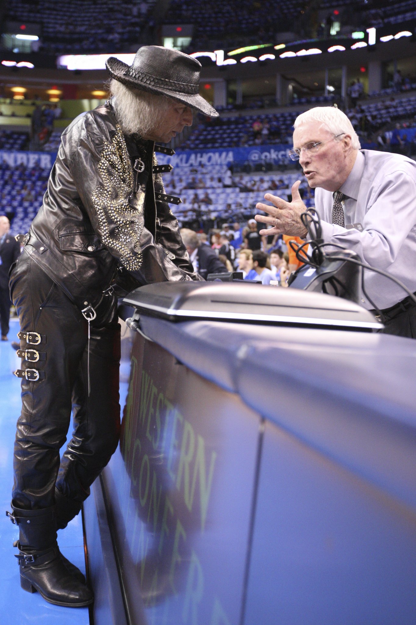 Quick Two: Spurs-Warriors game preview with Hubie Brown