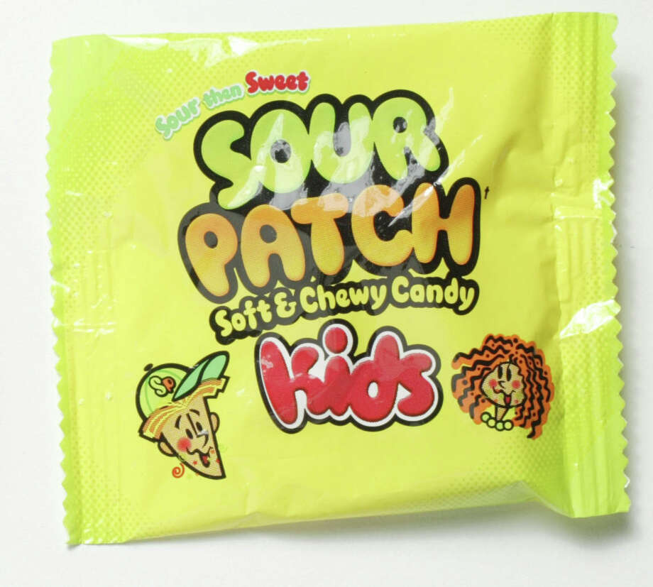 kaepernick loves sour patch kids so much, the 49ers baked him a