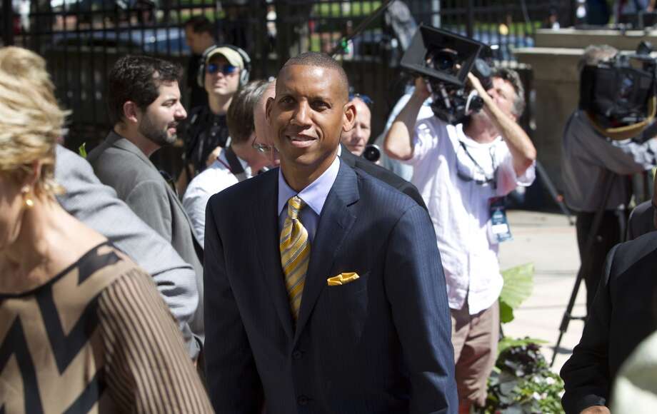 former nba player reggie miller enters the naismith memorial