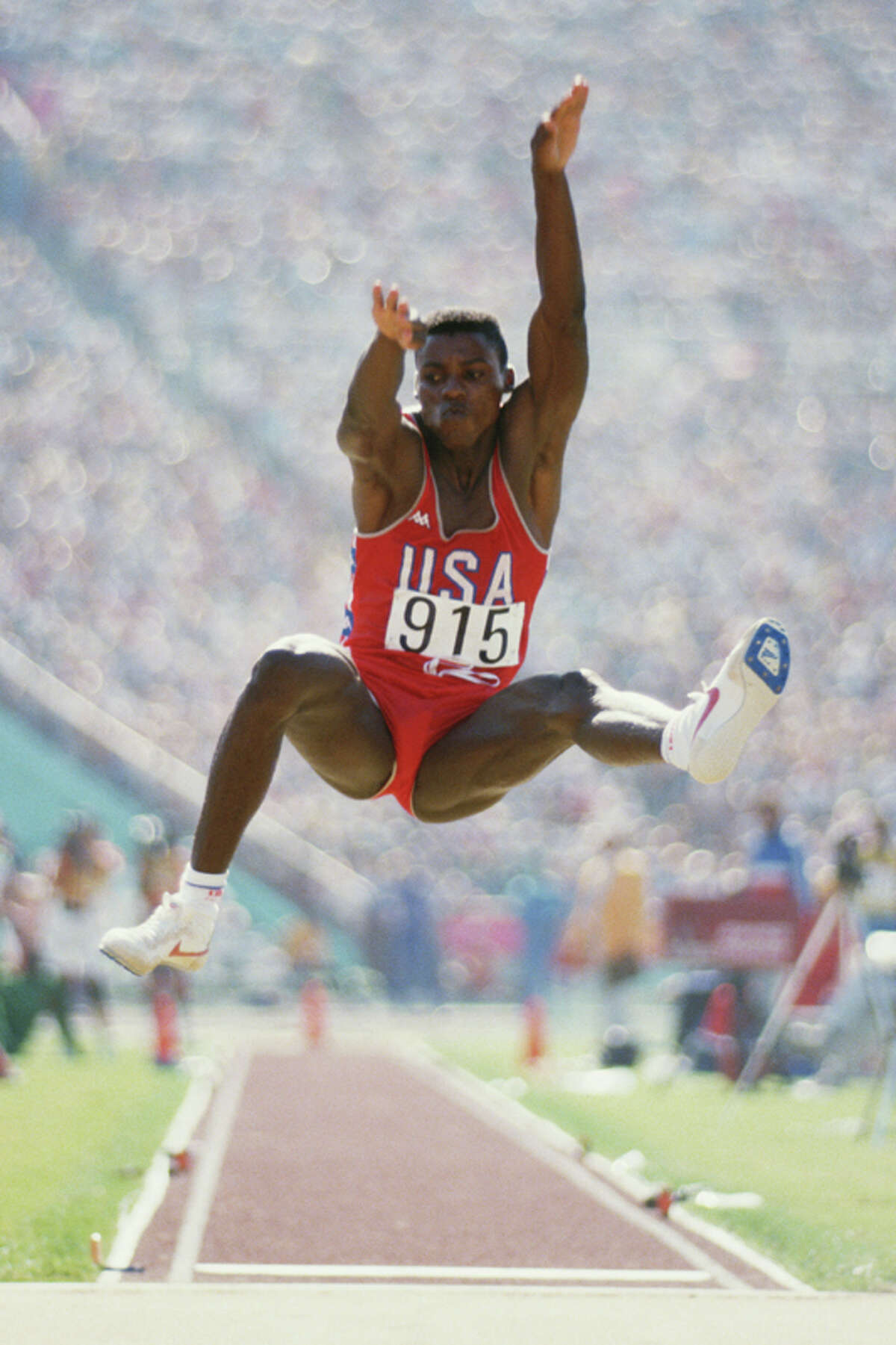 Carl Lewis Donating Olympic Medals To New Smithsonian Museum