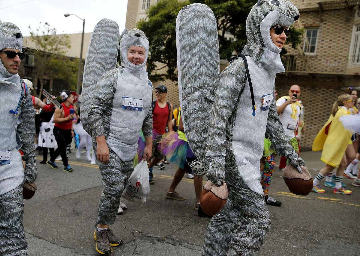 When Did Costumes Become Part Of The Bay To Breakers Tradition