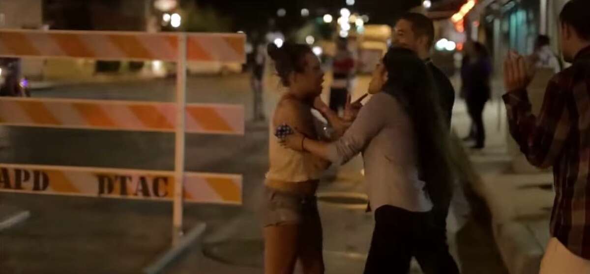 Social Media Amazed By High Def Video Of Girl Fight On Th Street