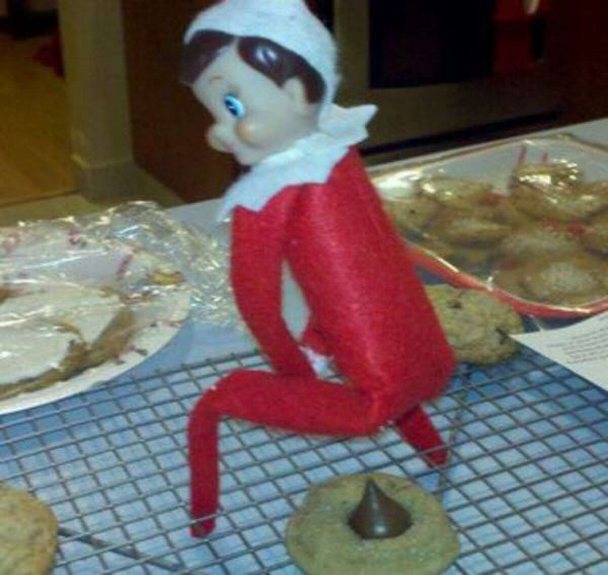 Elf riding dildo fan images