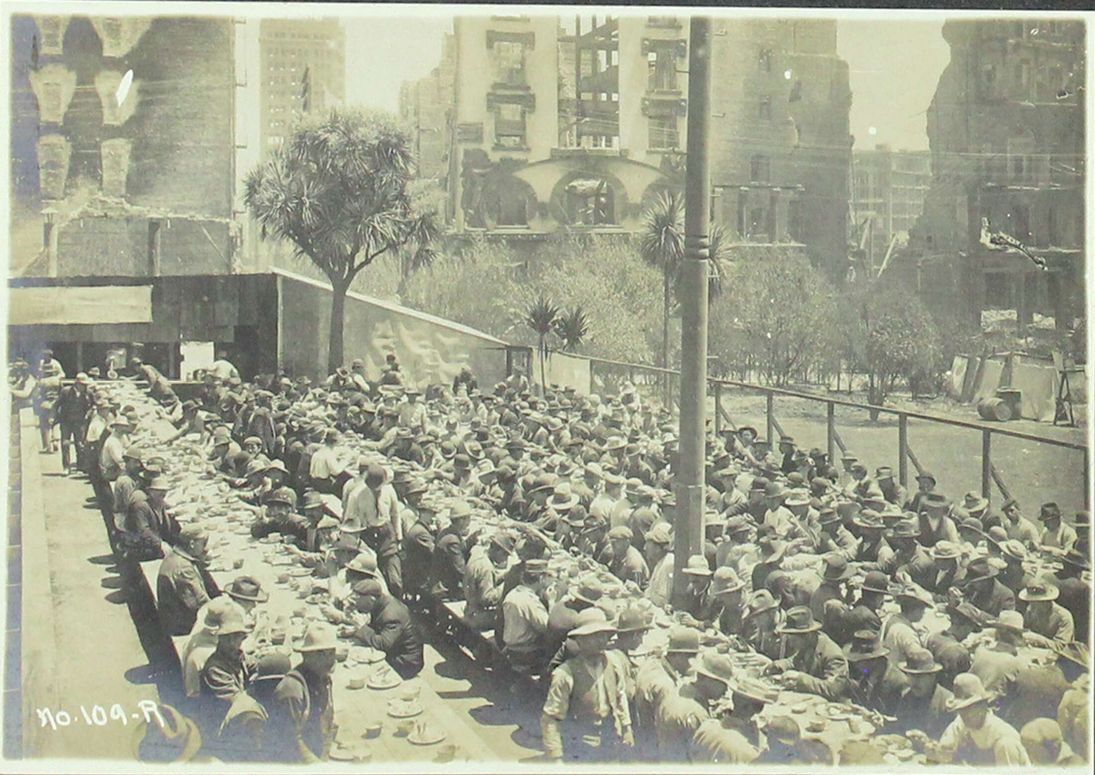 Album Of Stunning San Francisco Earthquake Photos Up For Auction