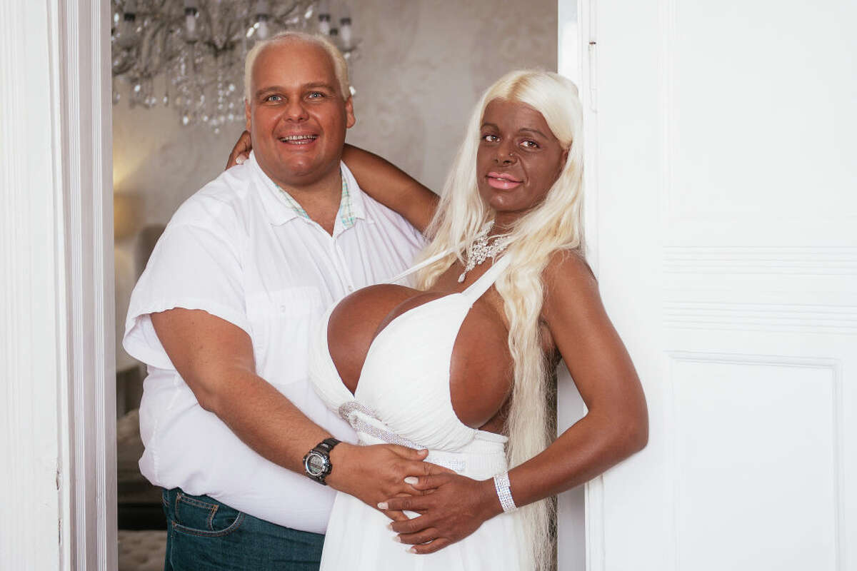 Femme noir gros sein