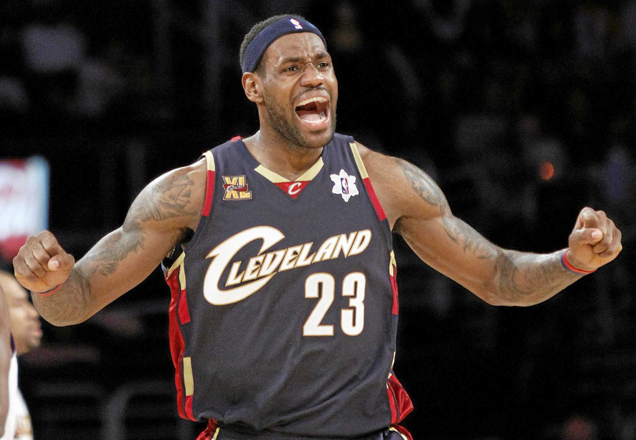 LeBron James Returning Home Chooses Cleveland Over Miami