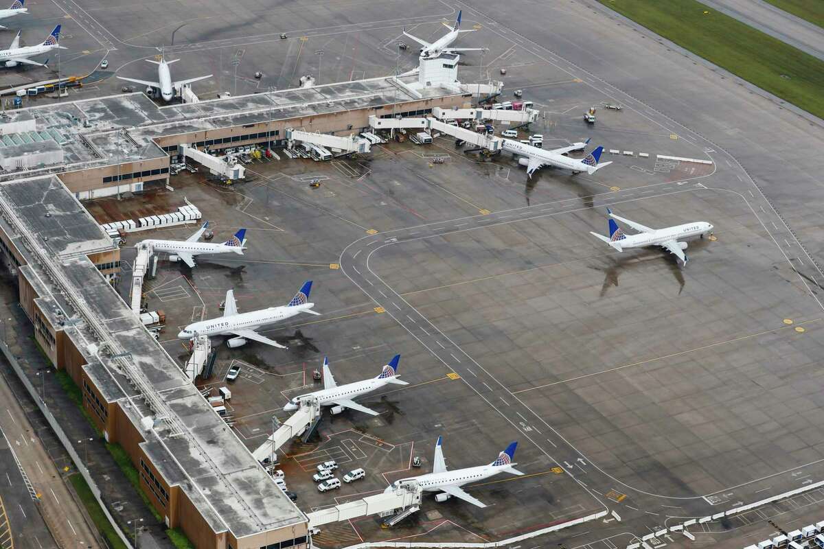 Milf houston airport