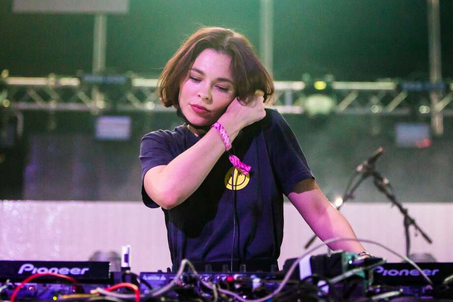 nina kraviz photo: lorne thomson/redferns