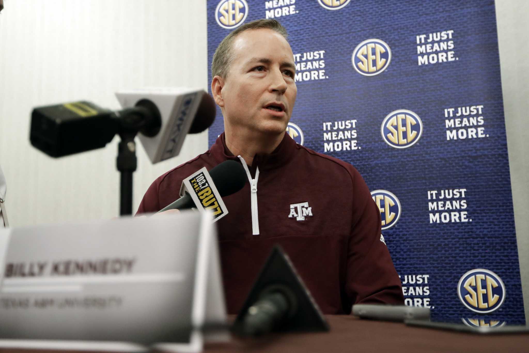 Texas A&M wants to finish conference schedule strong