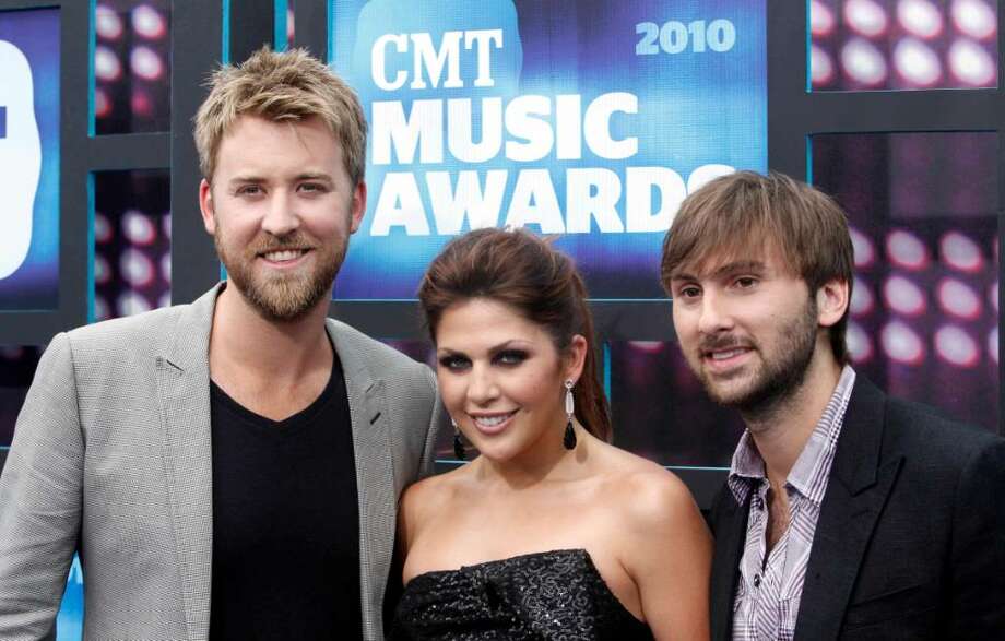 dave haywood, right, hillary scott, center and charles kelley of