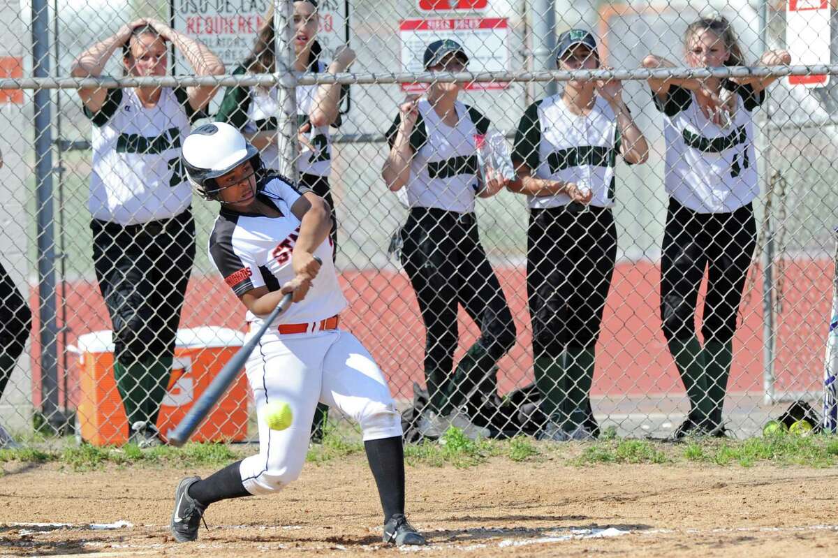 Stamford Tops Norwalk To Reach Fciac Softball Semifinals