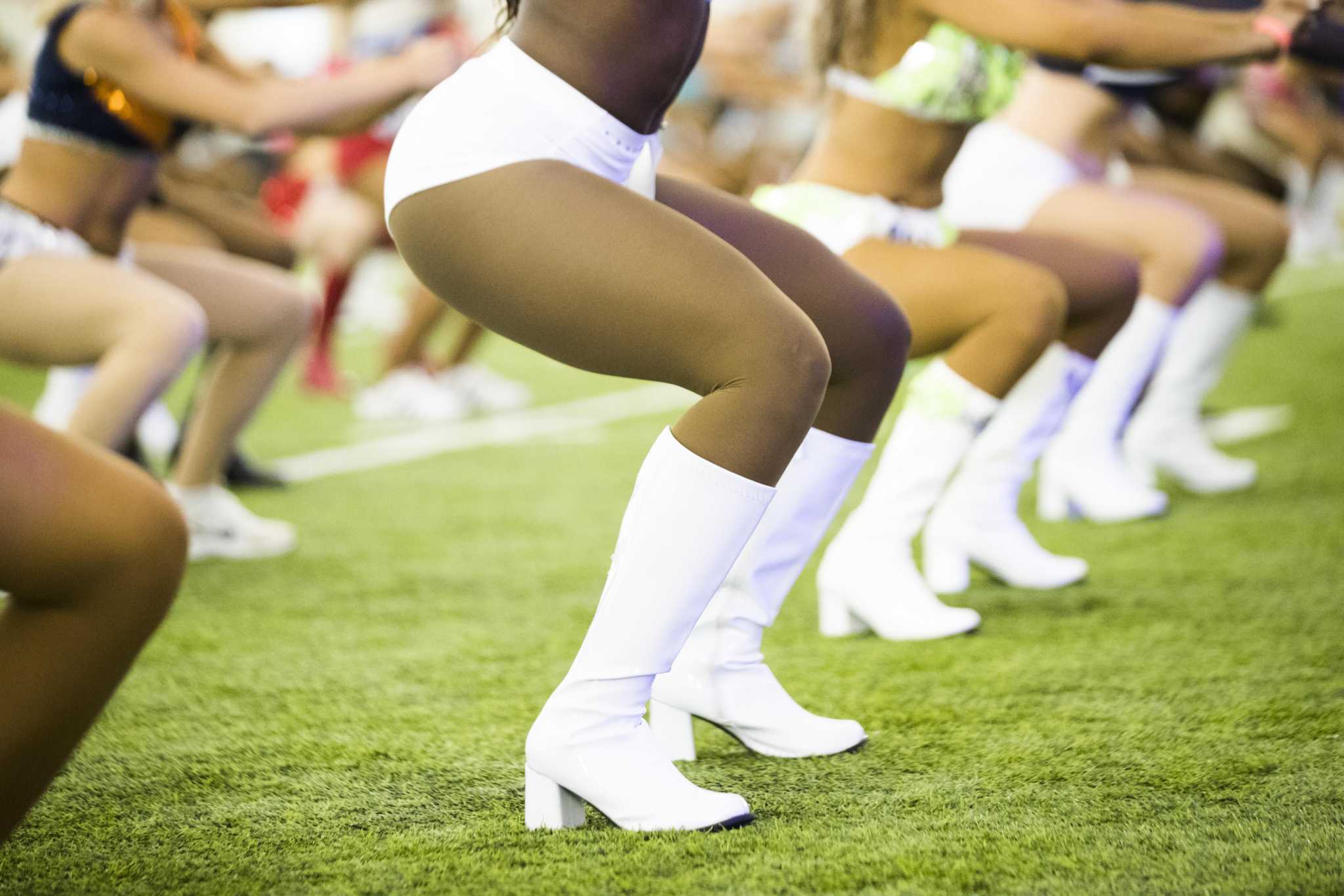 Former Texans Cheerleaders Claim Sex Discrimination In New Lawsuit