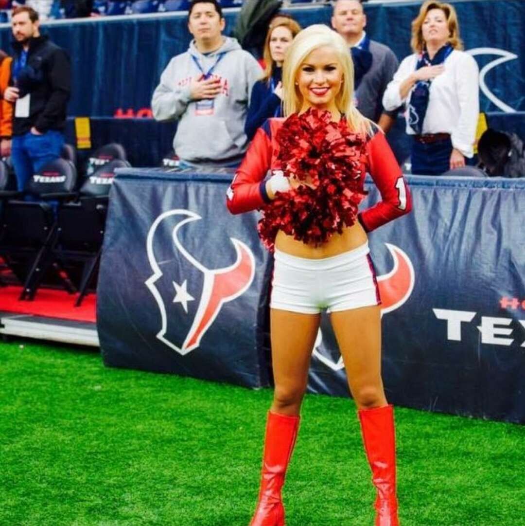 Former Texans Cheerleaders Claim Sex Discrimination In New Lawsuit