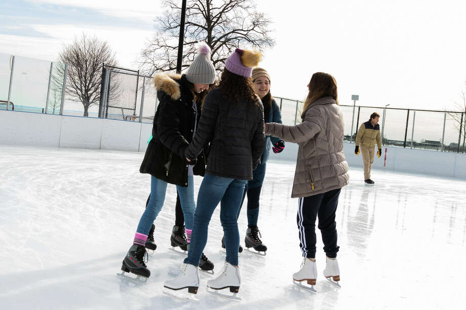 seen: ice skating in westport 2019