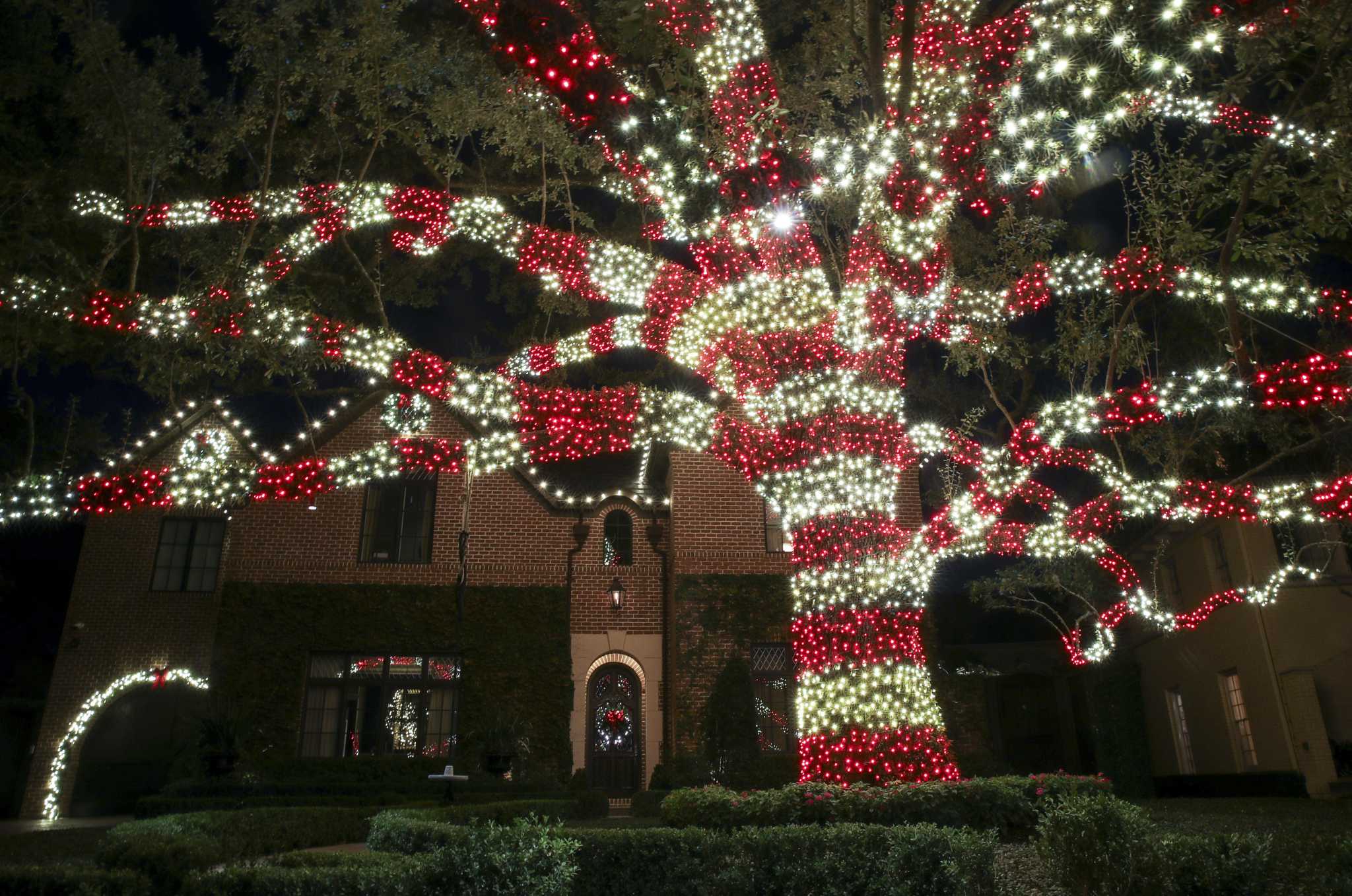 Best places to see Christmas lights in Houston according to readers