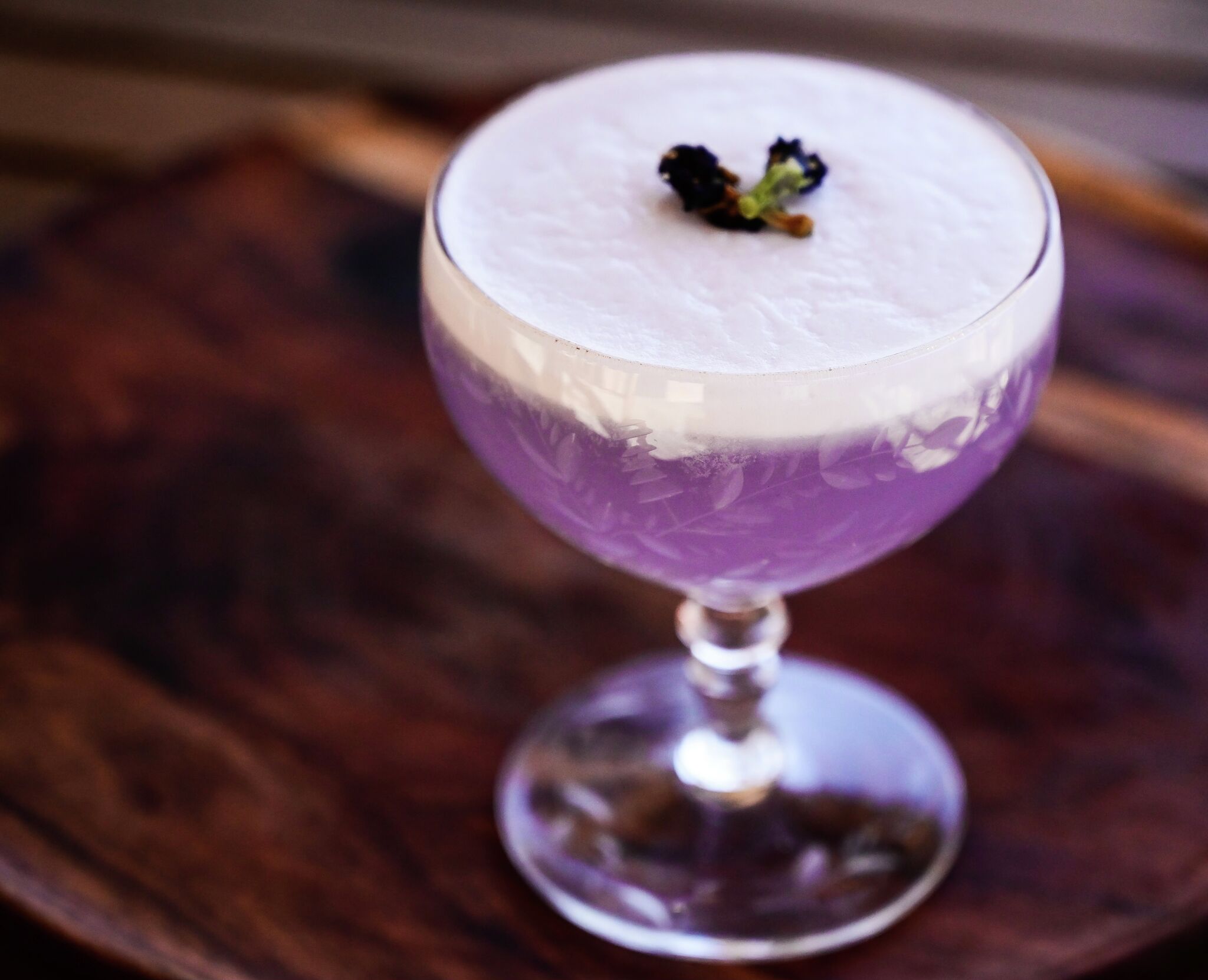 The Perfect Dirty Martini Mocktail - Entirely Elizabeth