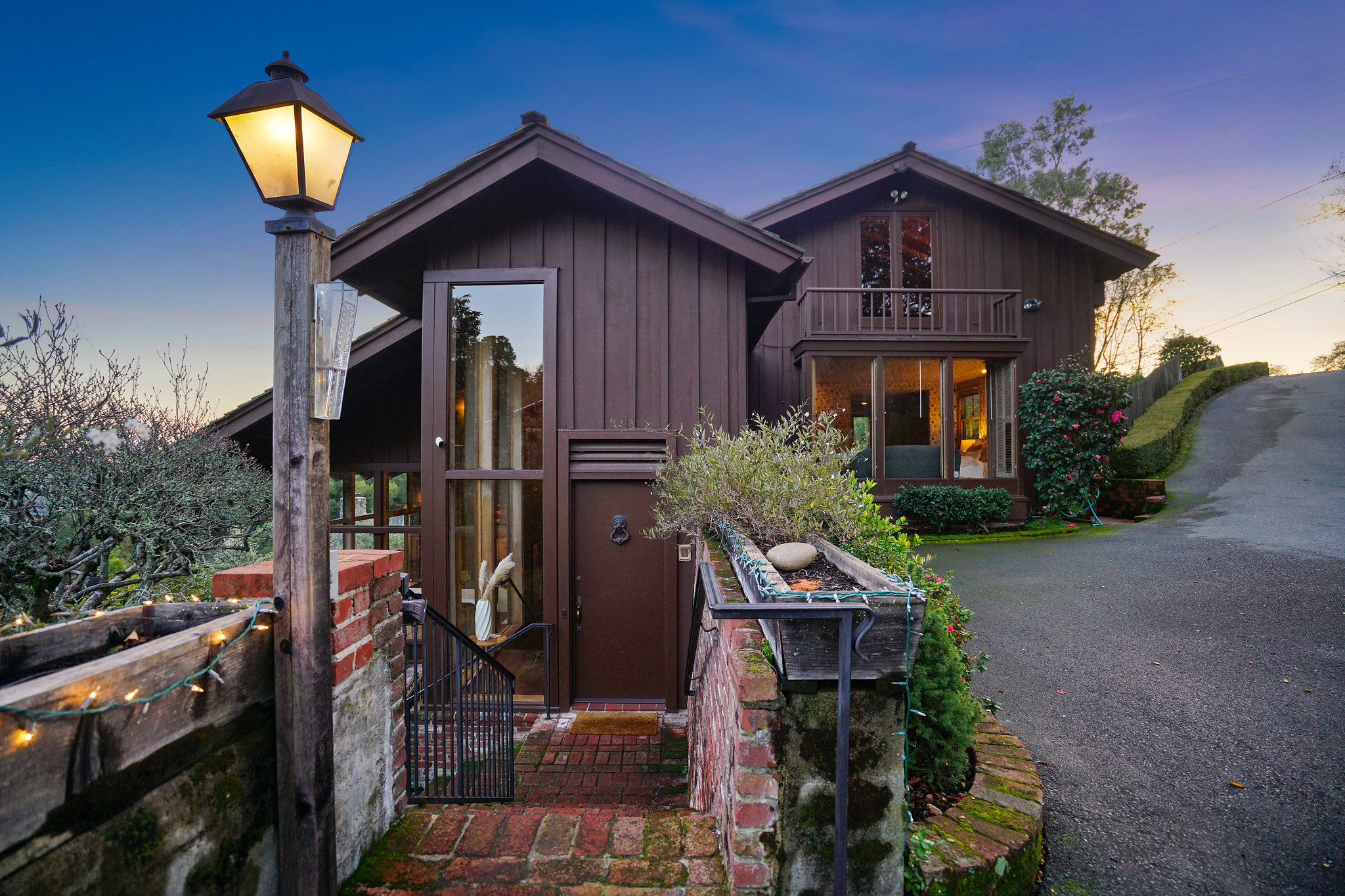 Hillside Orinda home with panoramic views Guess the sale price