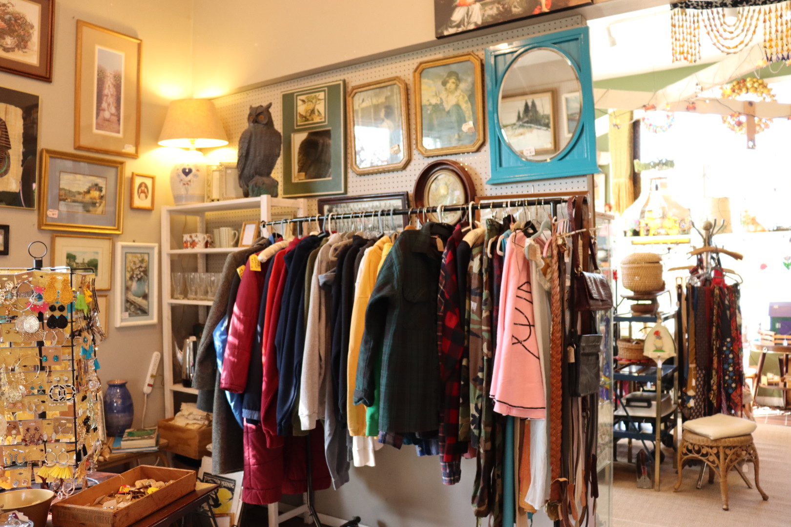 Vintage and second-hand clothing stores in the Hudson Valley