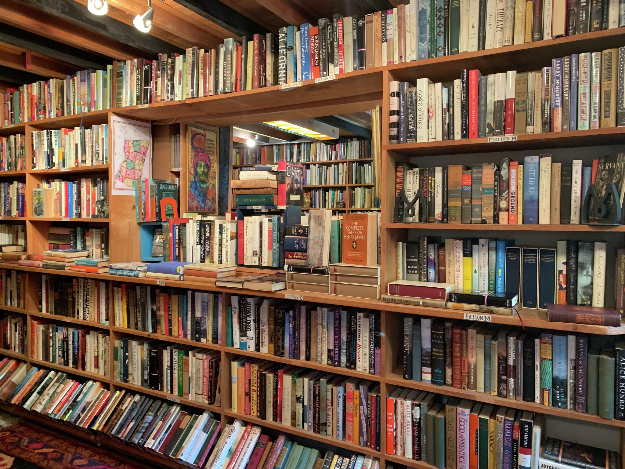 Bookworm S Paradise Explore Portland S Independent Bookstores For Literary Treasures - 2dy3827