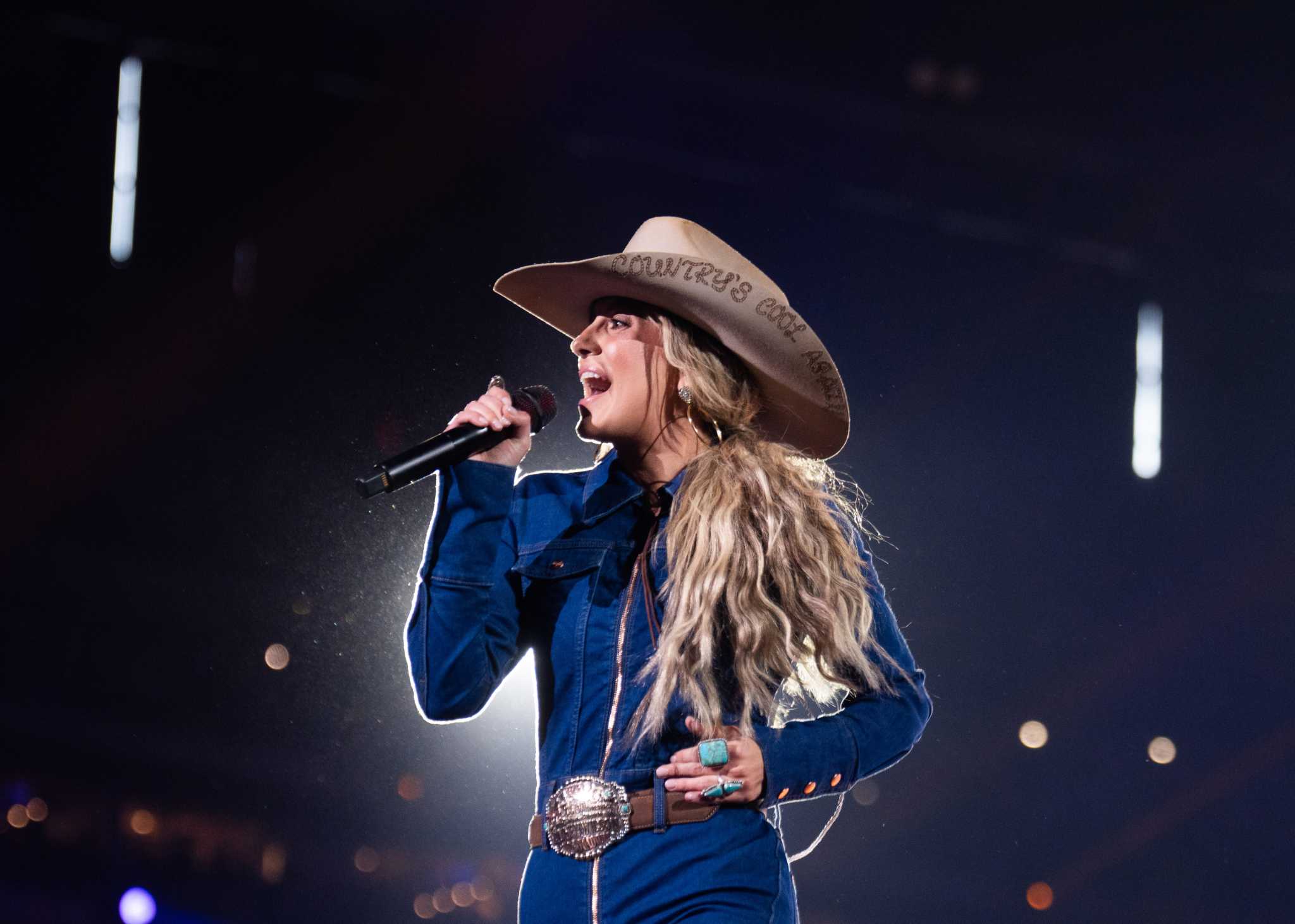 Photos from 'Yellowstone' star Lainey Wilson's Houston Rodeo concert