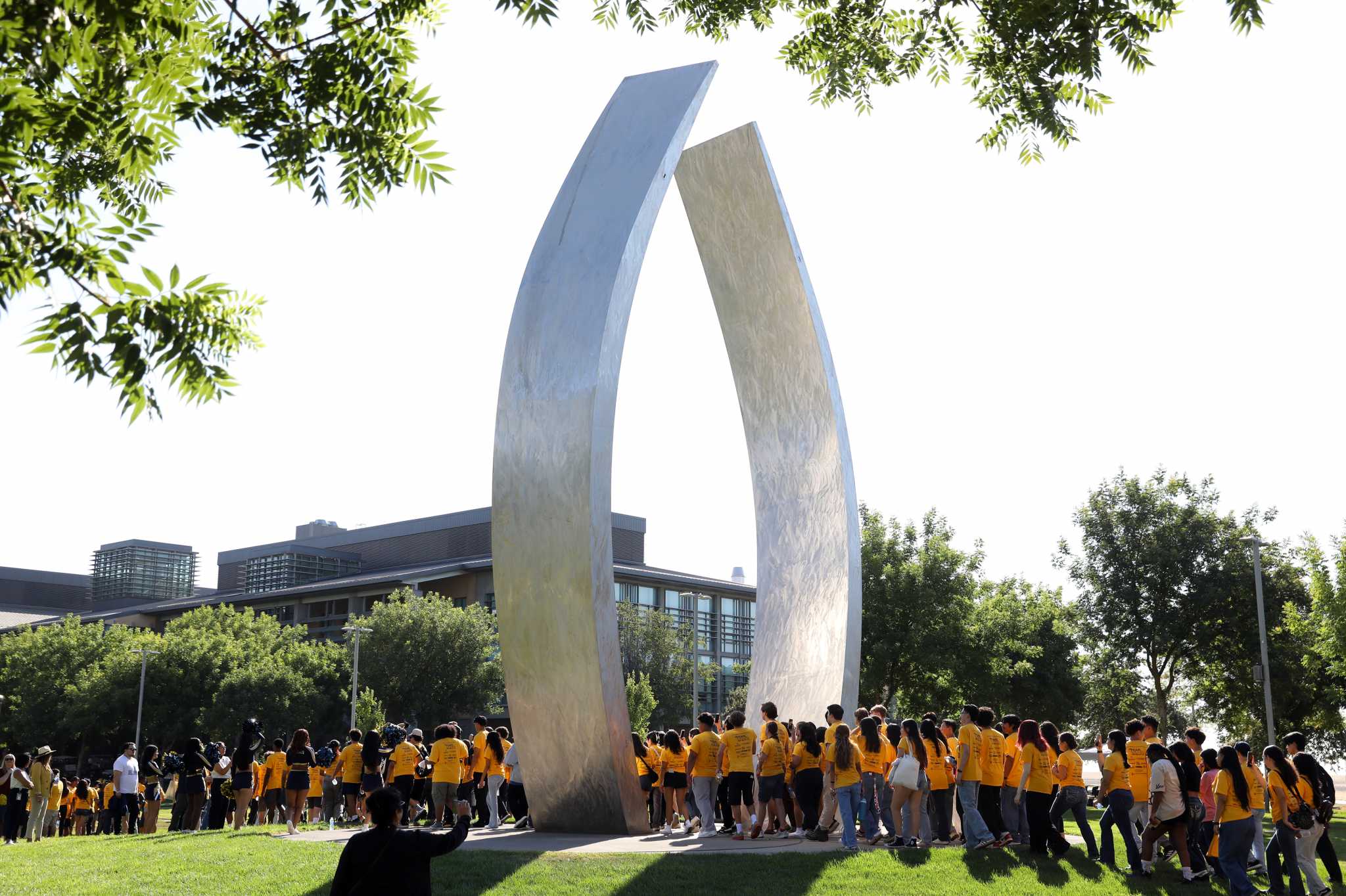 UC Merced acceptance rate Who gets in and who enrolls?