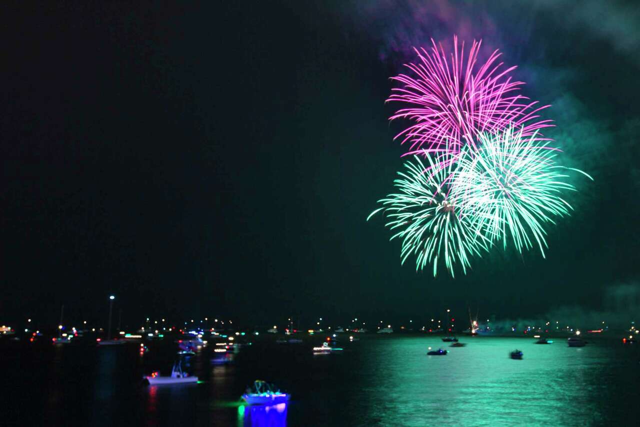Where to watch 2021 July 4th fireworks in the Houston area