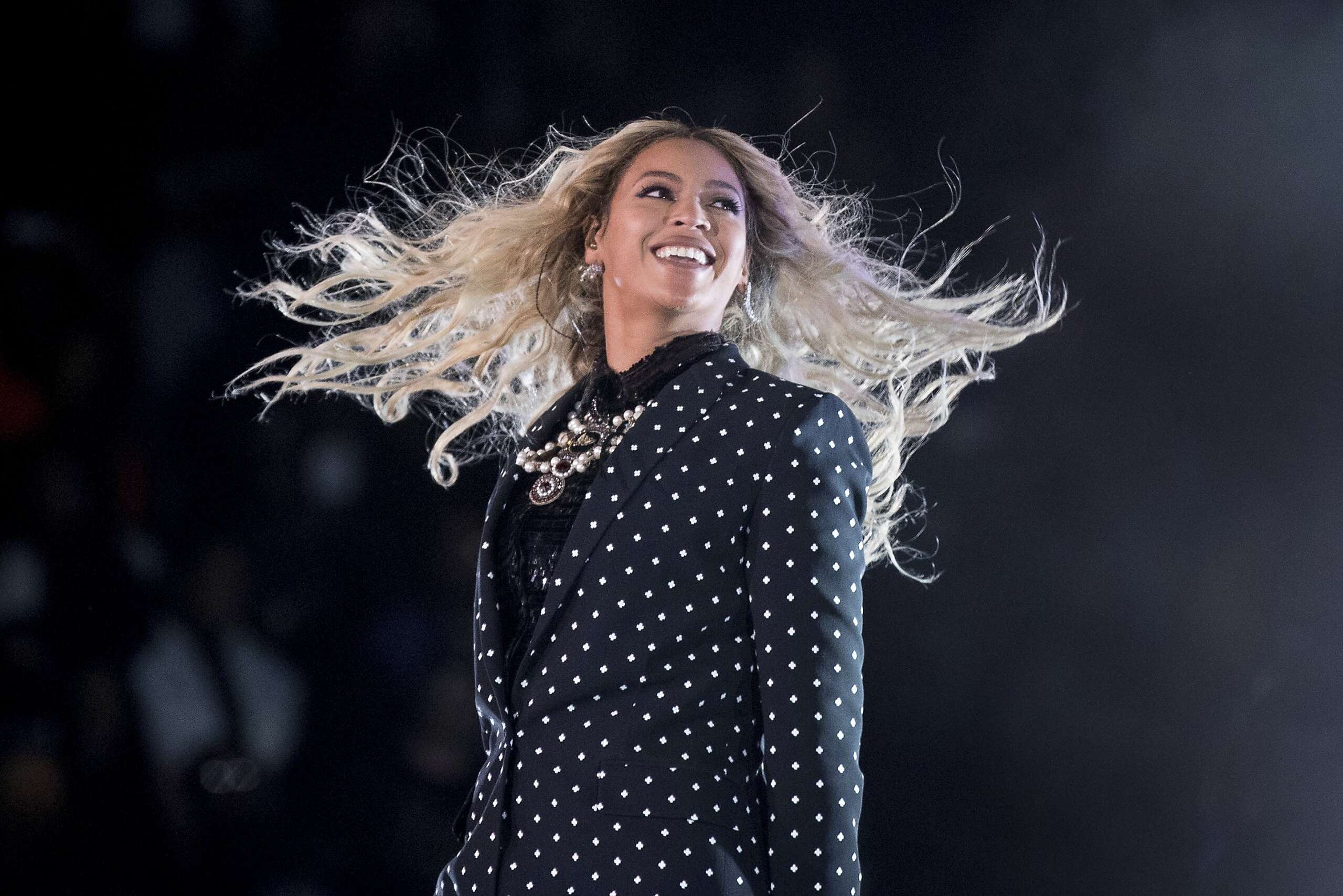 Timeline: Beyonce's history of charity and giving back to Houston