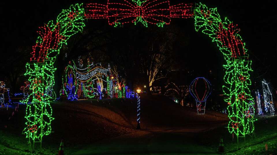 Best Christmas lights displays in upstate New York