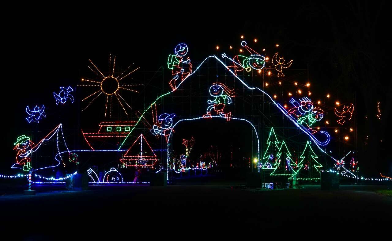 Best Christmas lights displays in upstate New York