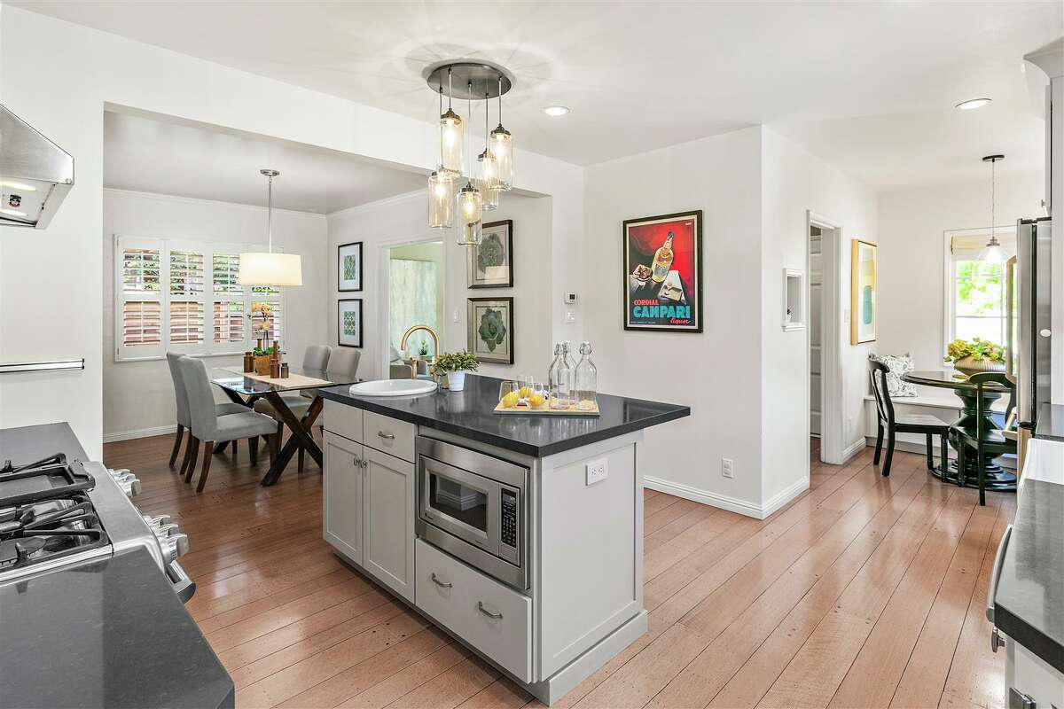 This Oakland home went for 1 million over asking price. Can you guess