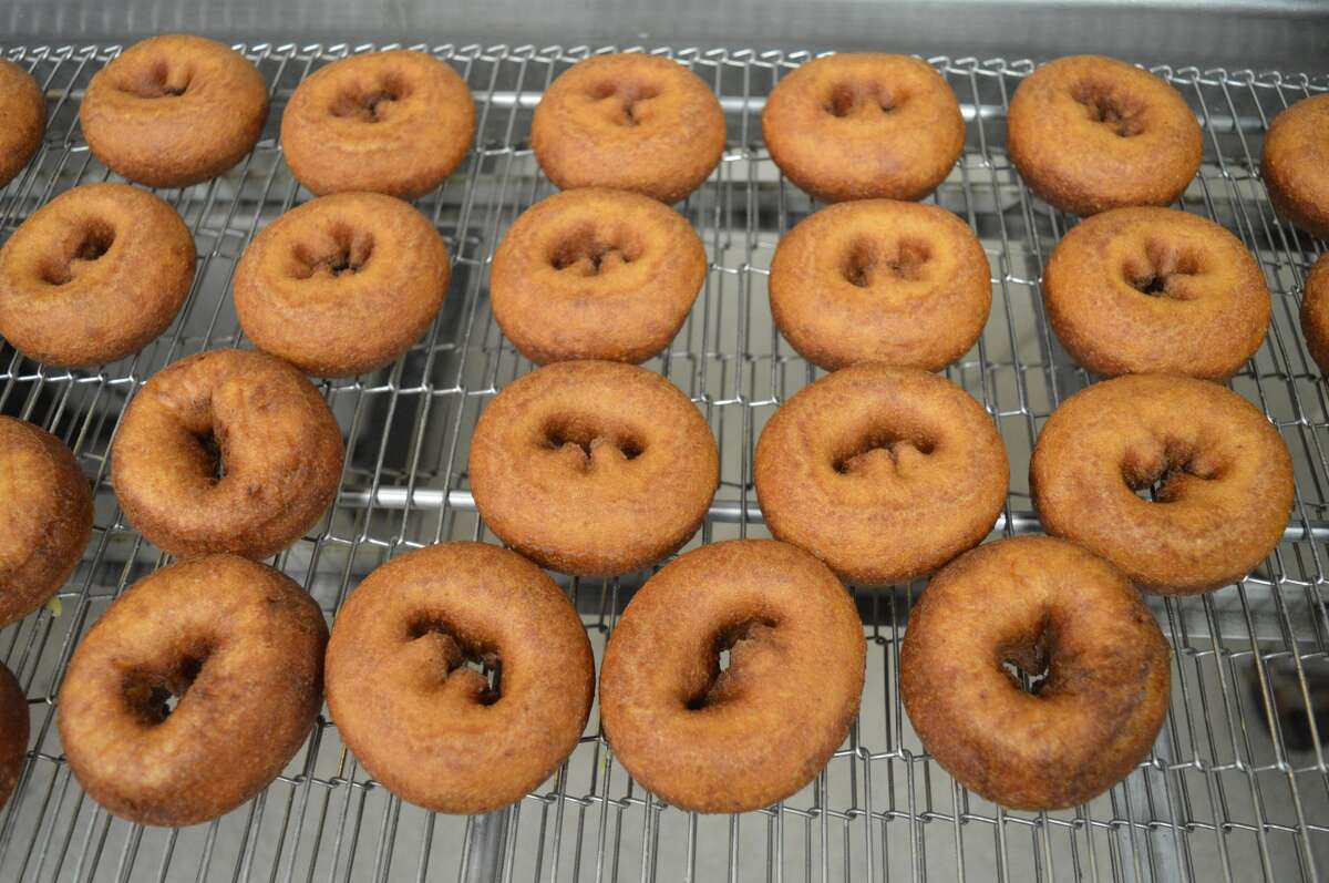 Apple Cider Donuts in Connecticut