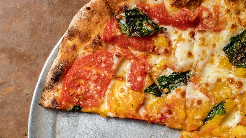 New haven sales pizza place