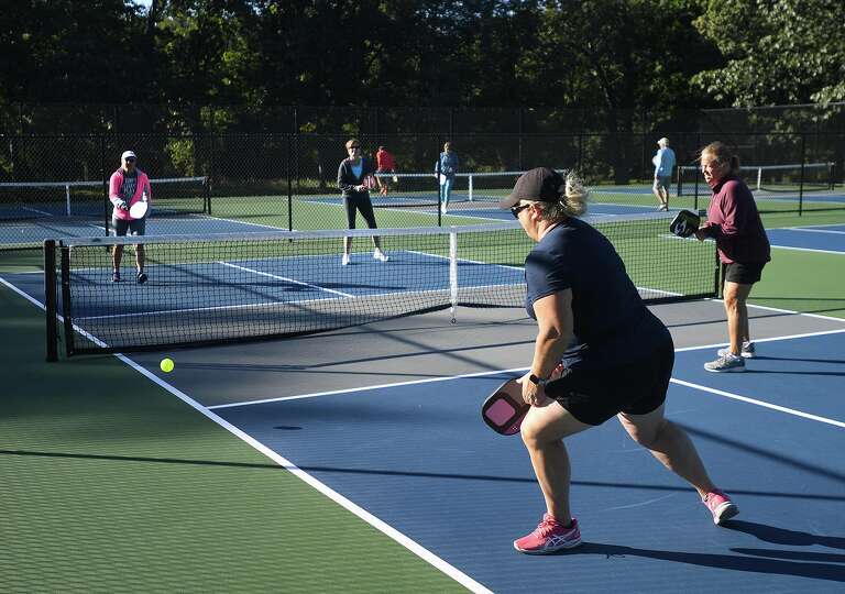 Where to play pickleball in CT: 60  courts clubs and gyms
