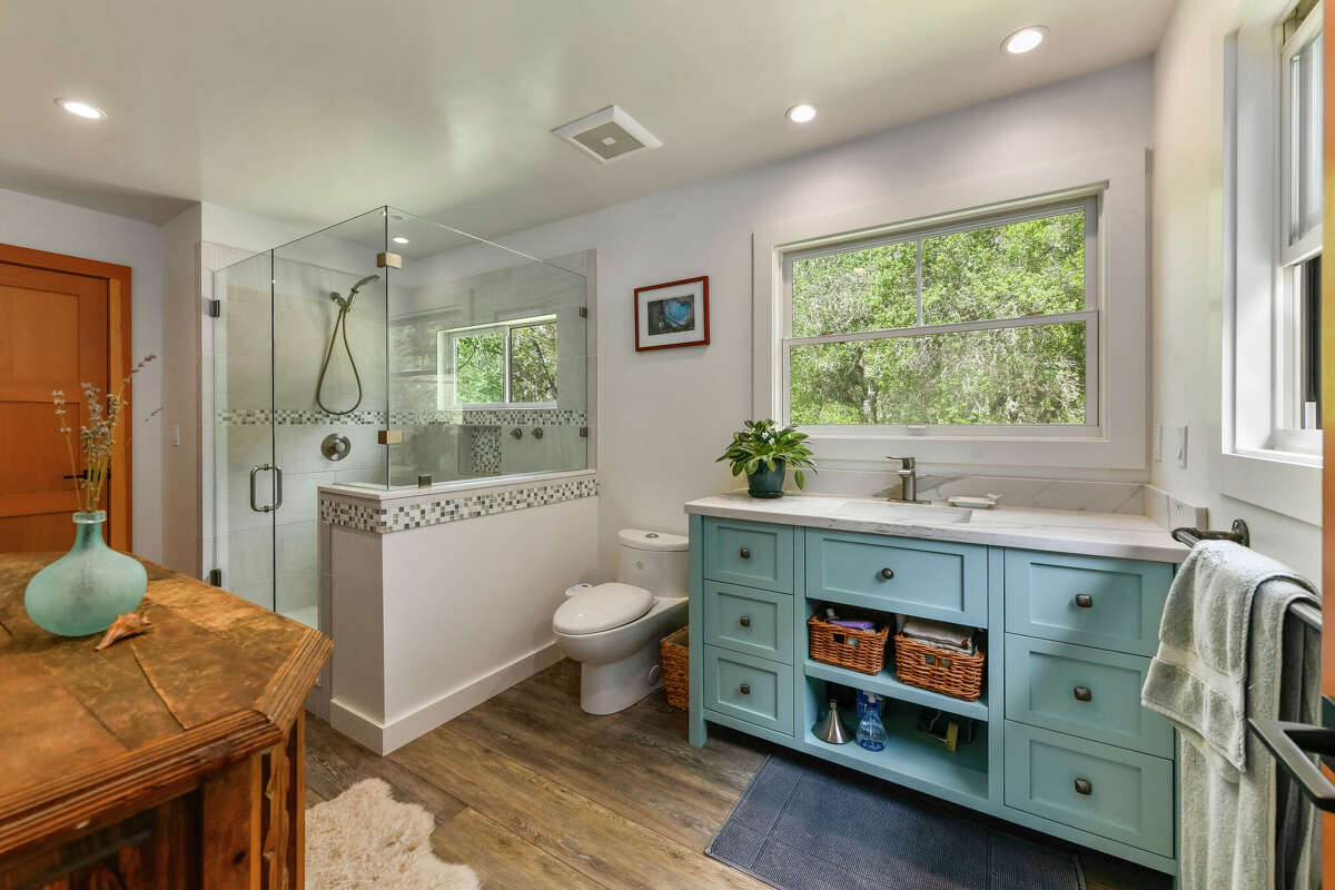 Bidding on Sebastopol home shows frenzied state of the real estate market