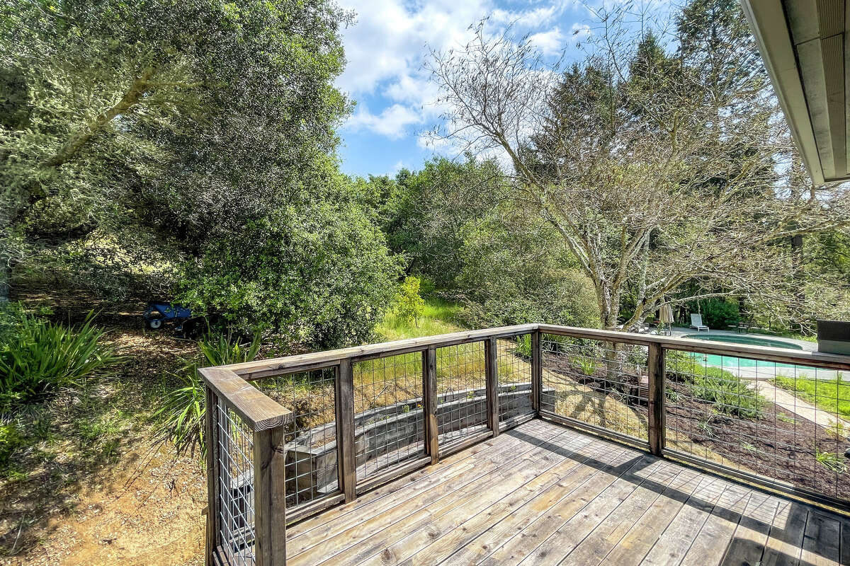 Bidding on Sebastopol home shows frenzied state of the real estate market