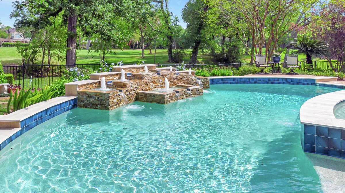 Houston real estate Can you guess the cost of this 6,000squarefoot