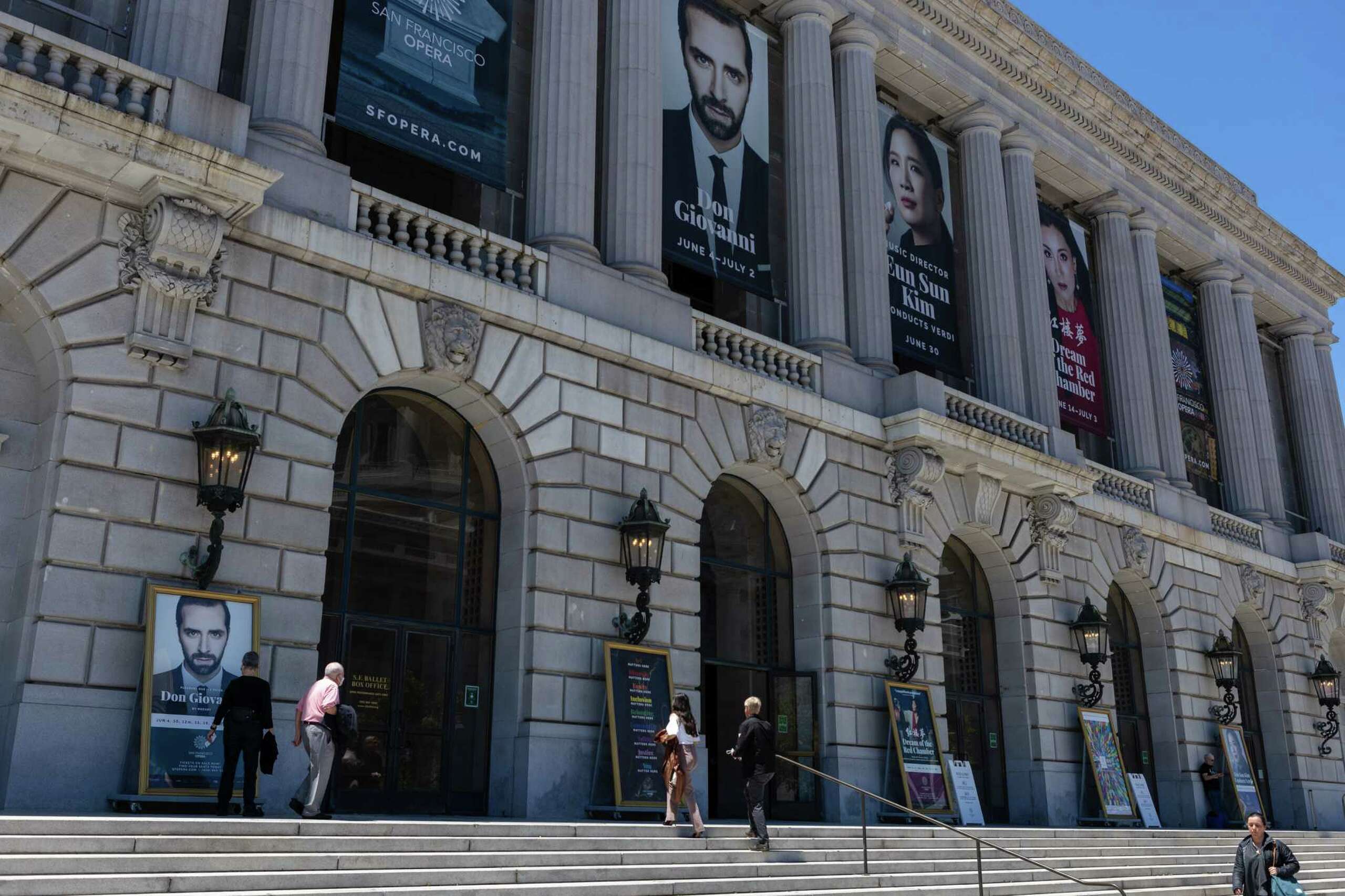 San Francisco Opera's first 100 years